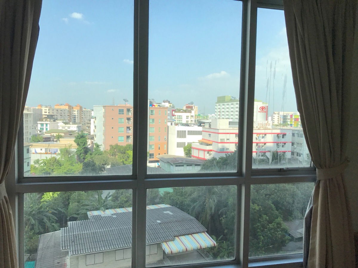 picture FOR RENT! ✨ Prime Location Condo in the Heart of the City | LIFE @ RATCHADA-HUAYKWANG - 2/6