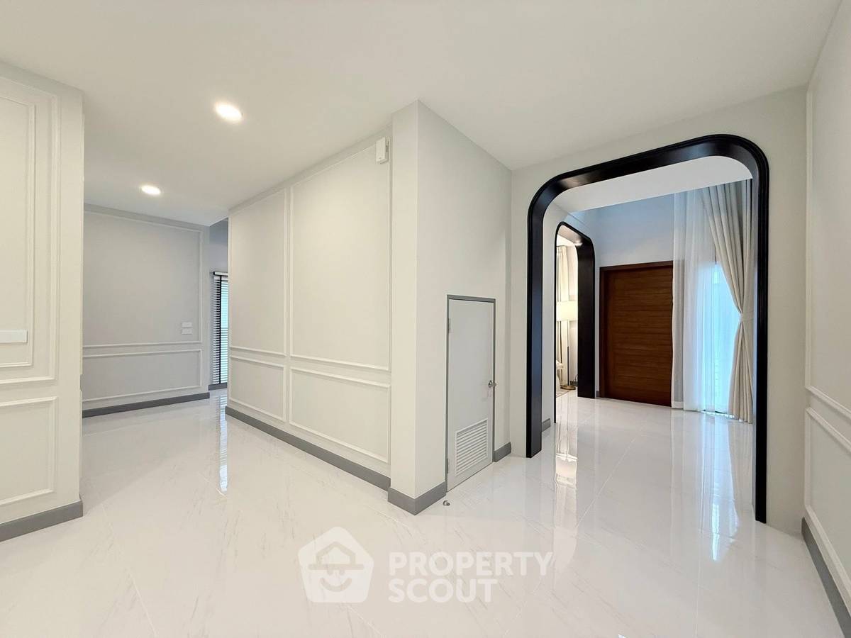 รูป บ้าน 5-ห้องนอน ที่ เดอะ ซิตี้ บางนา ใน บางแก้ว (ID 2264622) - รูปที่ 8/25