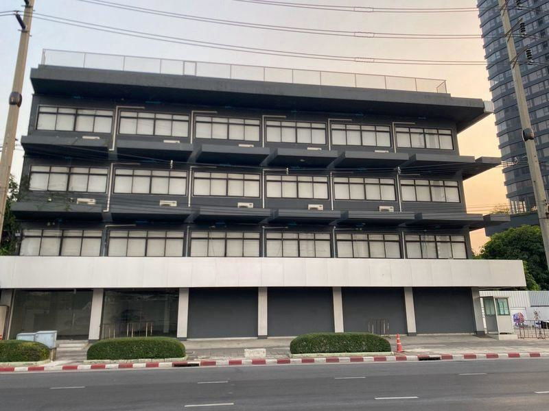 รูป LTHC13037 – Commercial Building for Rent (อาคารพาณิชย์ให้เช่า) in Rama4 (พระราม 4) Size 1000 sqm. Near MRT Khlong Toey ONLY 430K/Month - รูปที่ 13/14