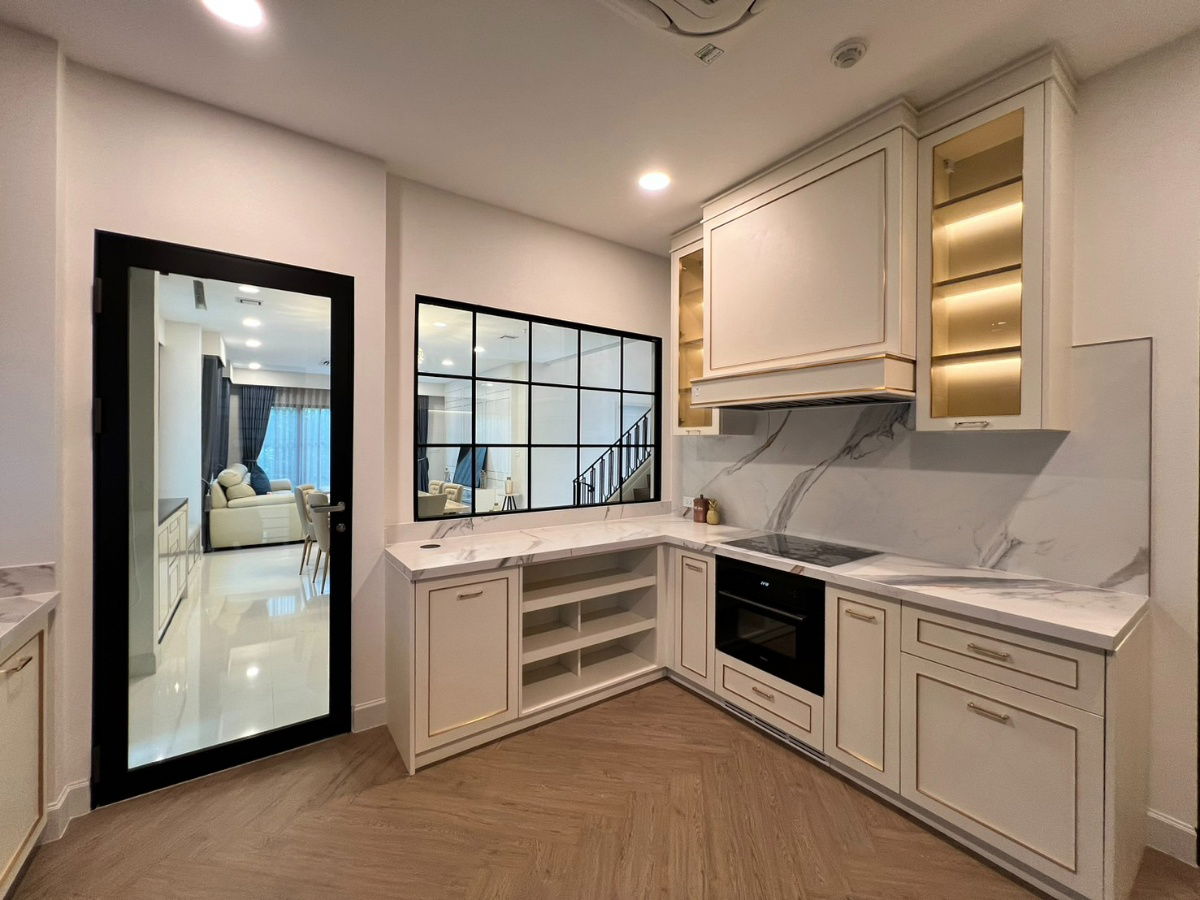 picture For rent: Nantawan Rama 9 project. Fulfill your luxurious life...with superior elegance and privacy in every dimension. Line ID: @951qfbfi - 6/34