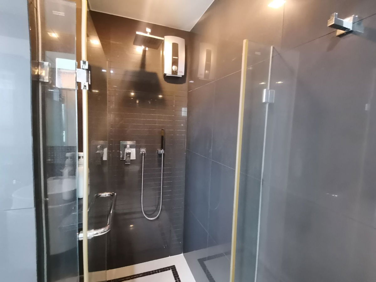 รูป Available for rent! Rhythm Sukhumvit 50. A Spacious 3 Bedroom with 120 sqm. Fully furnished, Ready to move in - รูปที่ 20/28