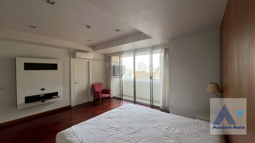picture 🔼🔽 AccomA 📩 Big Balcony 2 BR Condominium @Newton Tower (23964) - 11/18
