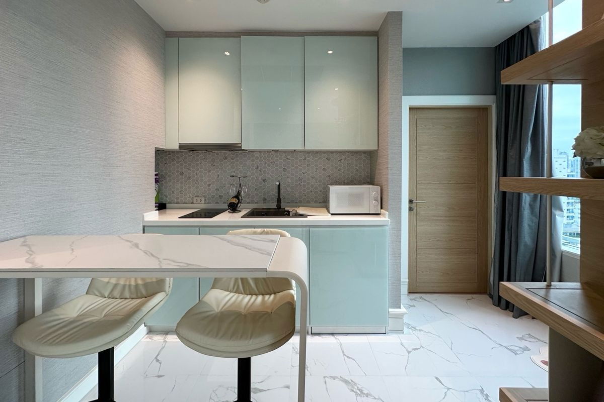 picture Code: KJ8302  for rent Eight Thonglor Residence // Line ID: @kjcondo (with @) // - 9/13