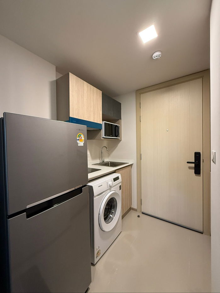 picture The Base Downtown Khonkaen for rent (2 min. form Centran Khonkaen) with washing machine and sparate kitchen - 5/16