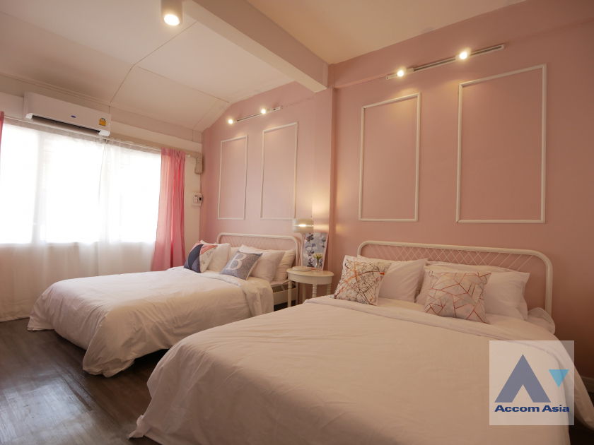 picture 🔼🔽 AccomA 📩  2 BR Townhouse in Phra Khanong Nuea (AA34151) - 9/12