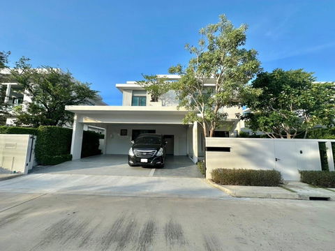 House for rent MANTANA Bangna km.15 