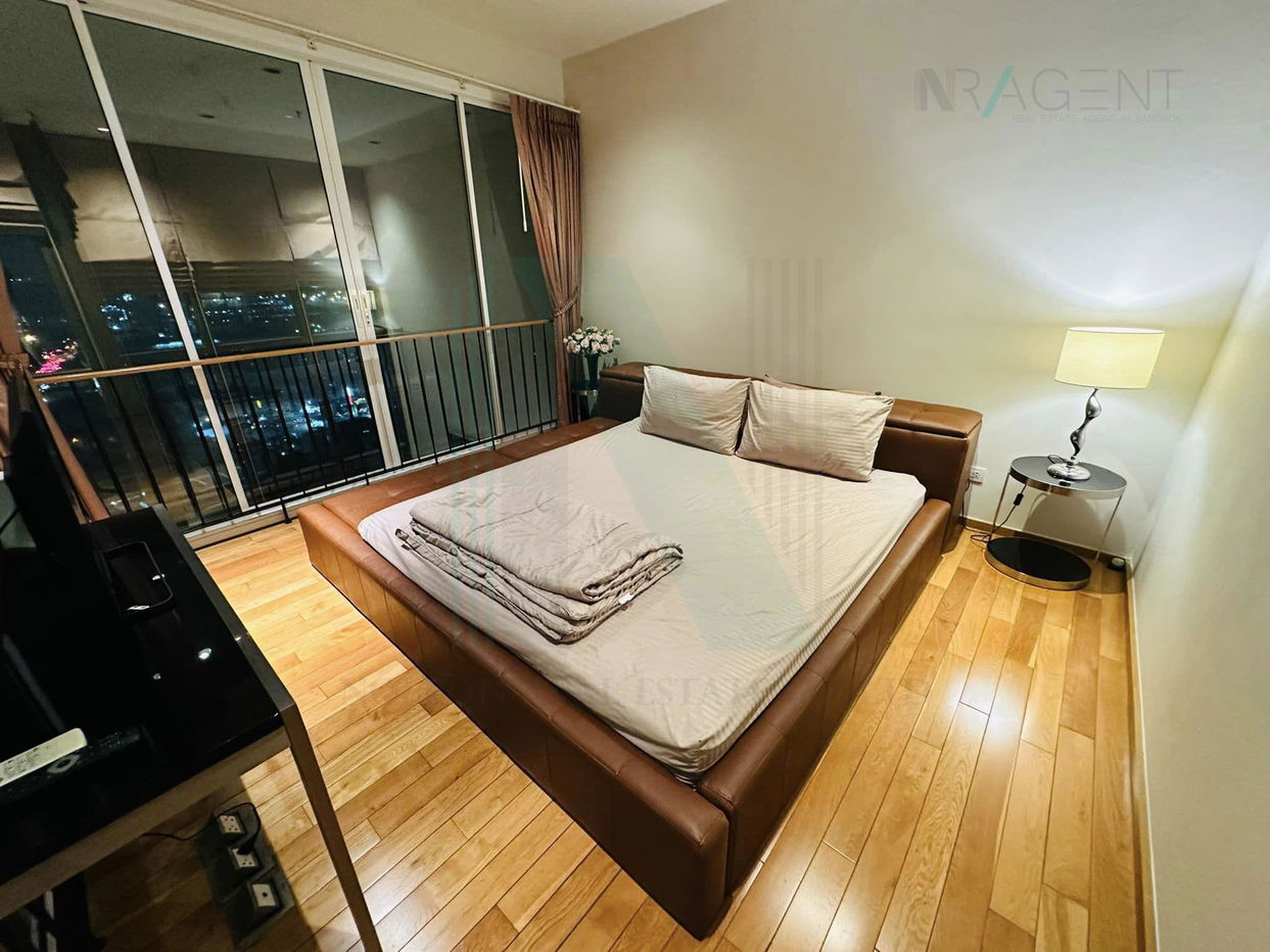 รูป ให้เช่าคอนโด ดิ เอ็มโพริโอ เพลส อาคาร B ชั้น 28 Duplex ขนาด 82.00 ตรม ใกล้ เอ็มควอเทียร์ - รูปที่ 5/8
