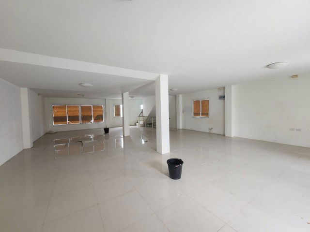picture FOR SALE  TOWNHOUSE PROPERTY  9000000 BAHT. - 5/8