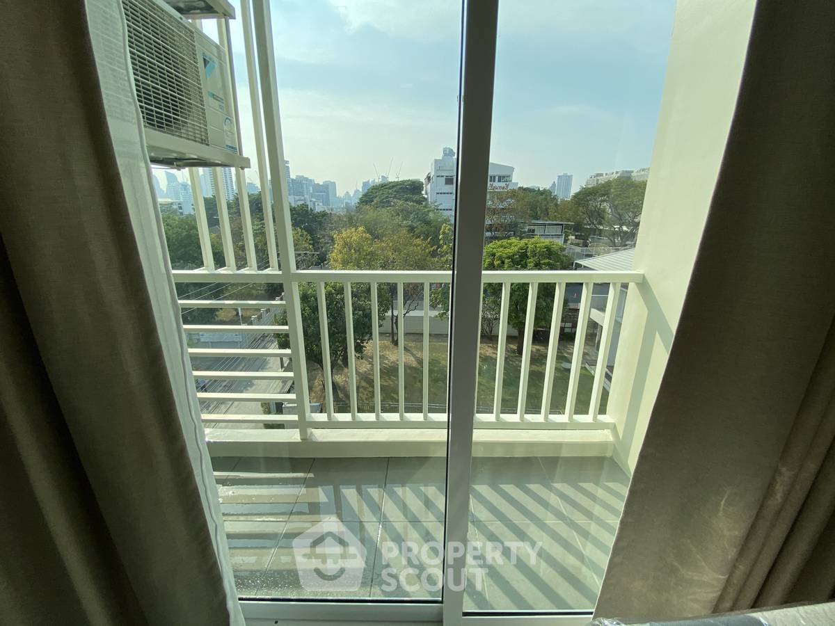 picture 1-BR Condo at Bless Residence Ekkamai near ARL Ramkhamhaeng (ID 1361096) - 3/5