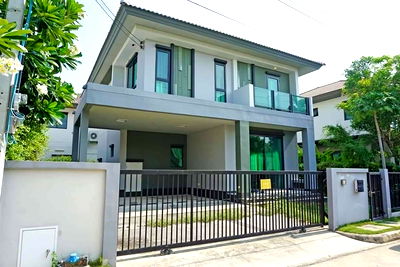 Houses for rent Samut Prakarn : Single house, Burasiri Project (Sansiri), Wongwaen-On Nut