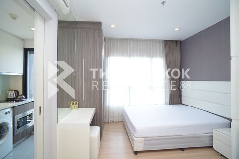 Urbano Absolute Sathorn-Taksin,Chao Phraya View Condo,near BTS Krung Thon Buri