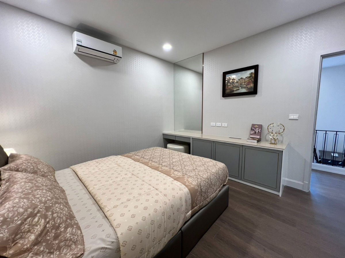 picture For rent: Nantawan Rama 9 project. Fulfill your luxurious life...with superior elegance and privacy in every dimension. Line ID: @951qfbfi - 23/34