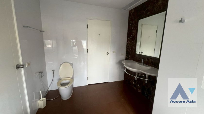 picture 🔼🔽 AccomA 📩 Big Balcony 2 BR Condominium @Newton Tower (23964) - 14/18