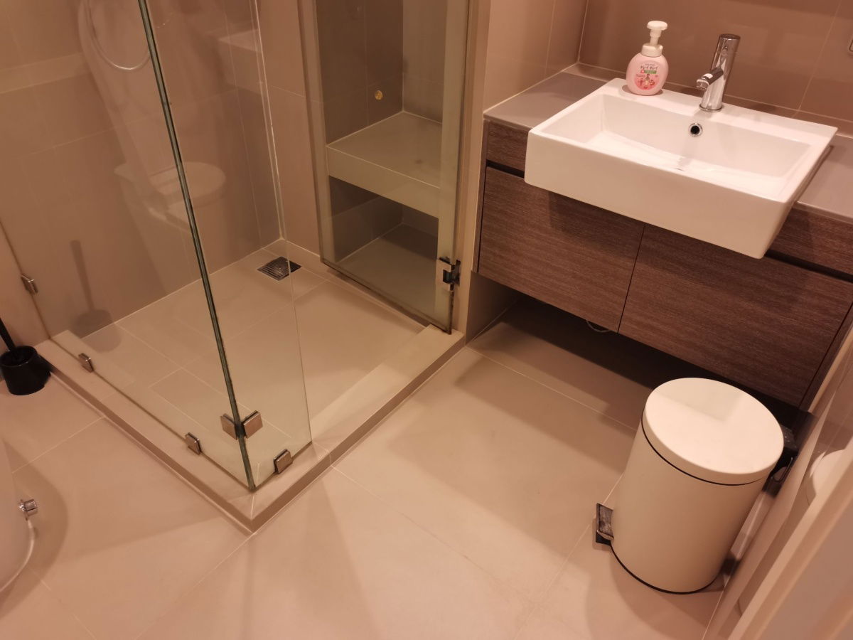 picture Available for rent! Quinn Ratchada. A Spacious 1 Bedroom with 46sqm. New room for renting fully furnished. Ready to move in - 10/12