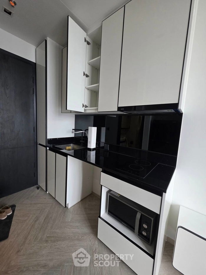 picture Studio Condo at Chapter Charoennakhorn - Riverside near BTS Krung Thon Buri (ID 2265722) - 4/5