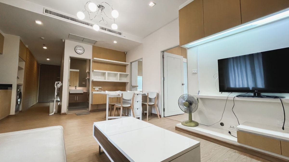 picture Rare Unit for rent noble  reveal ekkamai 3 bedroom 2 bathroom - 8/30