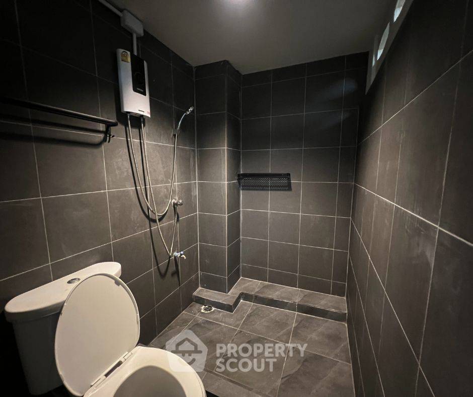 picture 3-BR Townhouse near BTS Bang Chak (ID 2265731) - 10/10