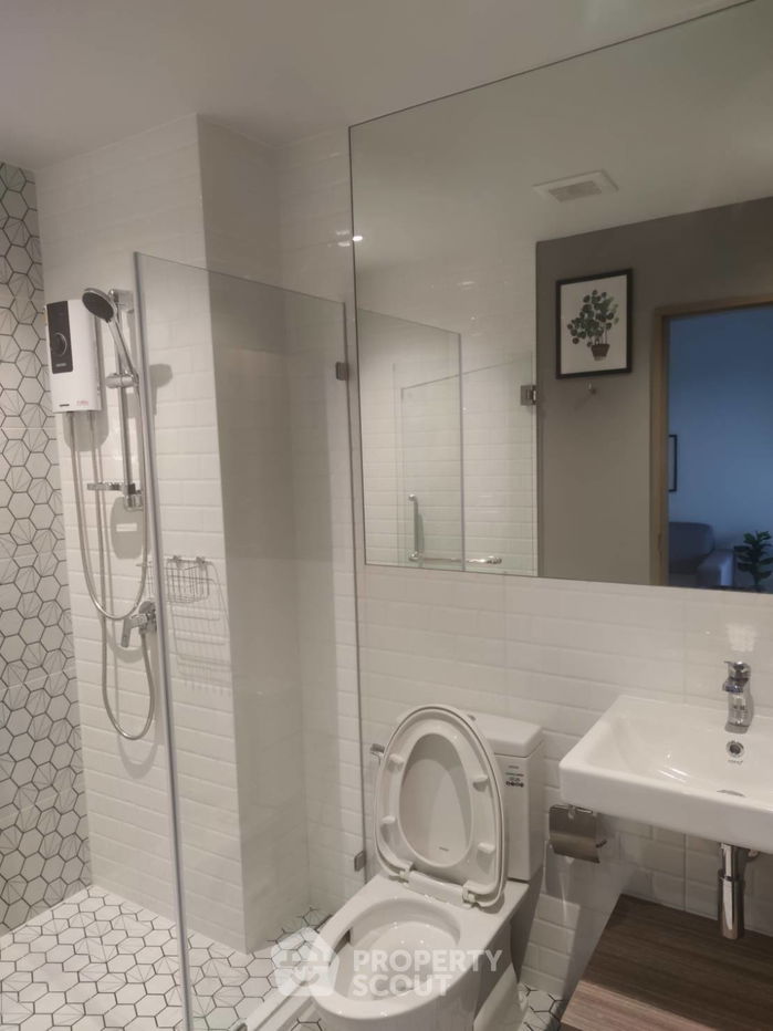 picture 1-BR Condo at Altitude Unicorn Sathorn-Tha Phra near BTS Talat Phlu (ID 2264943) - 10/13