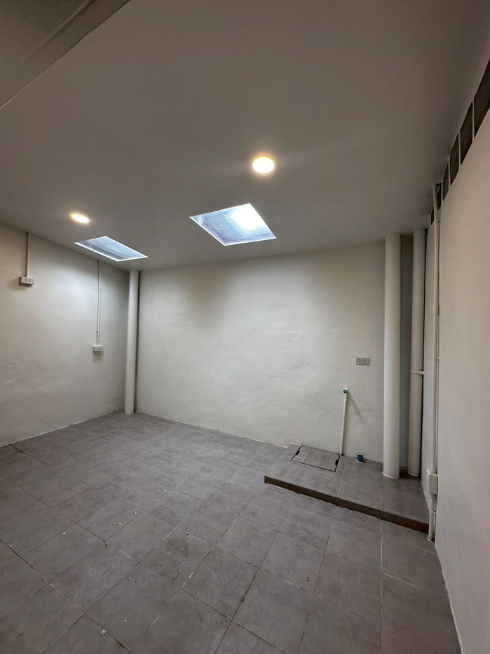 picture 📢 Townhouse for sale in Ram Intra  km.7  🛠 Fully renovated 💸 Price 2.59 million baht, free transfer 🚇 Near MRT Ram Intra Km. 6 - 8/8