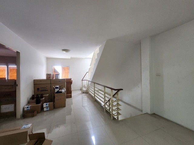 picture FOR SALE  TOWNHOUSE PROPERTY  9500000 BAHT. - 6/8