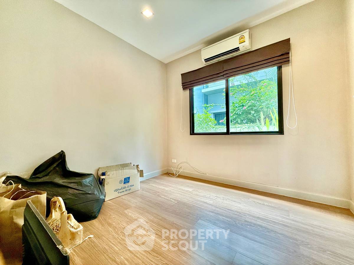 picture 4-BR House at Venue Rama 5 in Mueang Nonthaburi (ID 2099512) - 1/20