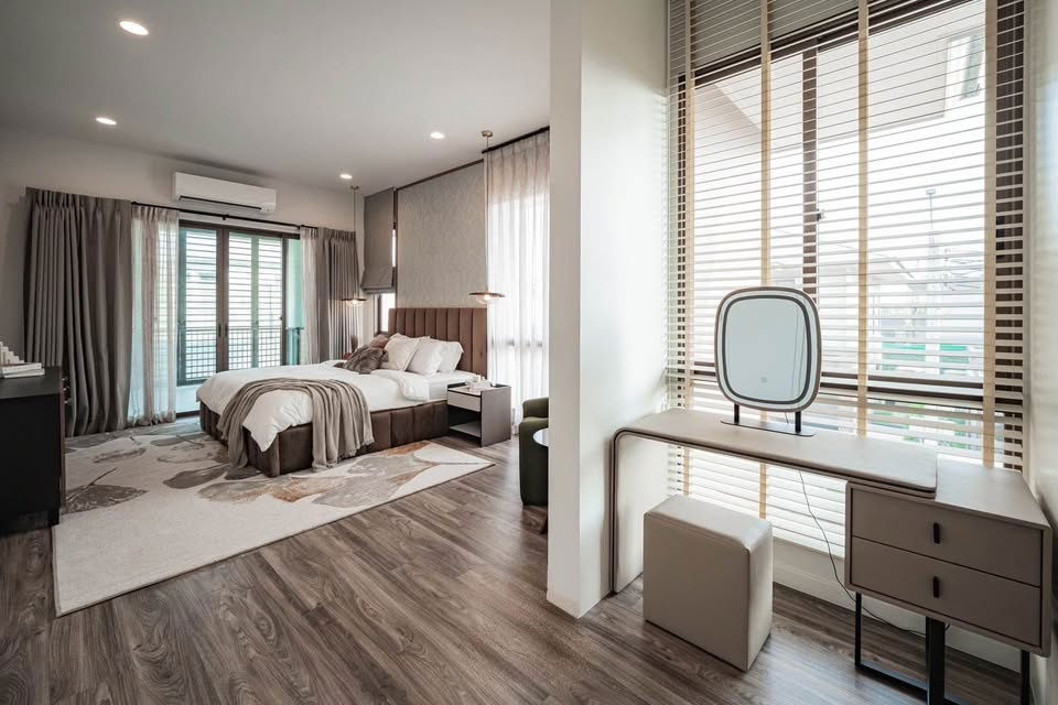 รูป 🟢For Rent🟢Burasiri Krungthep Kreetha  ห้องสวย เฟอร์ครบ 📱ADD LINE @nathong97 (ตอบ ⚡ 24 Hr) P1060 - รูปที่ 9/16