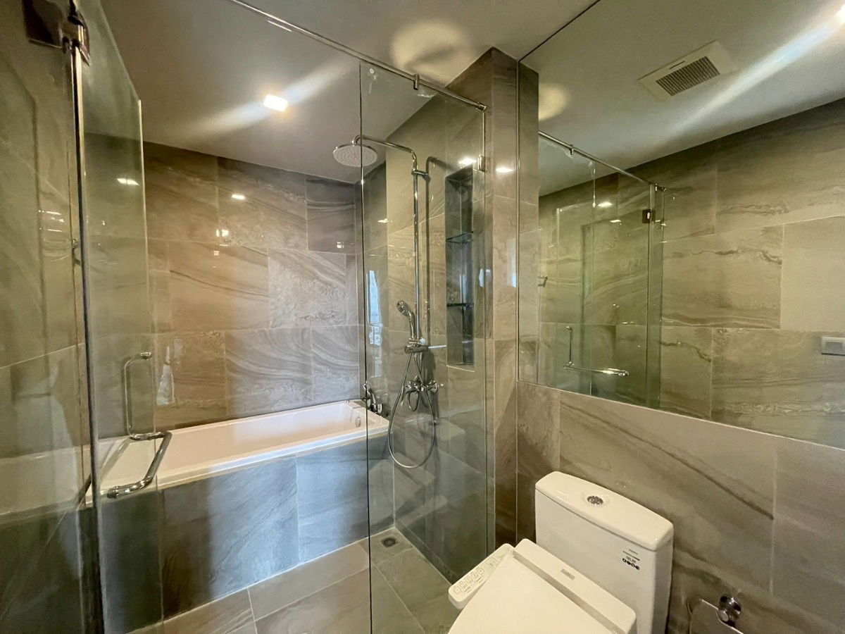 picture For Sell ​​IDEO Q sukhumvit 36 1 Bedplus, corner room, curved glass, river view, only 10.3 MB with furniture. - 13/22