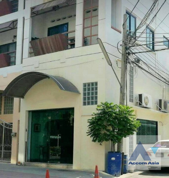 รูป 🔼🔽 AccomA 📩  4 BR House in Chong Nonsi (AA43539) - รูปที่ 1/1