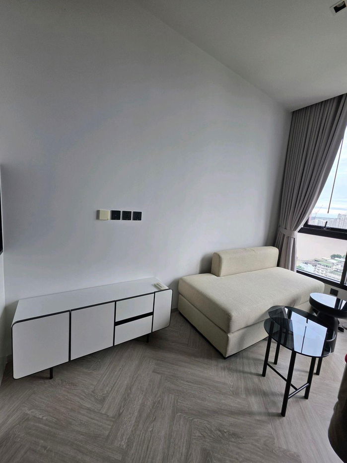 picture Code: KJ8298  for rent Chapter Charoennakhon - Riverside // Line ID: @kjcondo (with @) // - 4/5