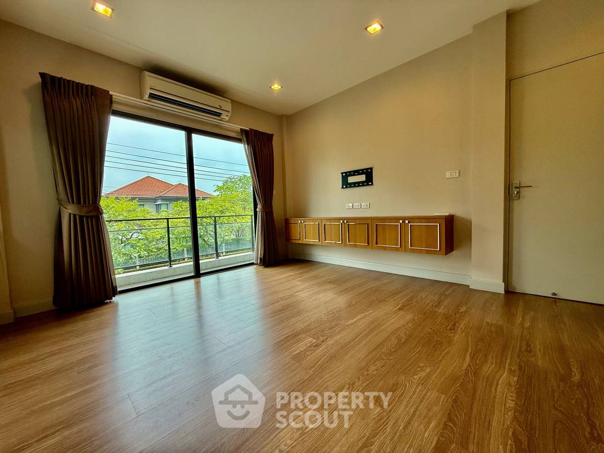 picture 4-BR House at Venue Rama 5 in Mueang Nonthaburi (ID 2099512) - 20/20
