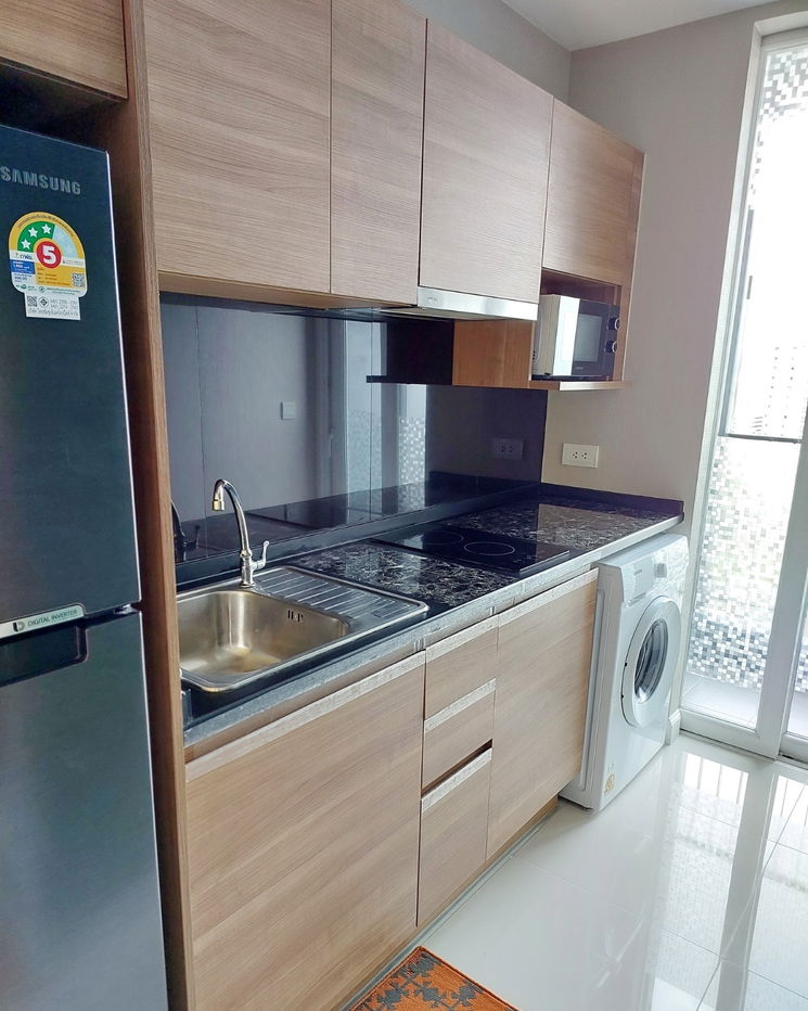 picture For rent 📍 The Metropolis Samrong Interchange 📍Convenient transportation, near BTS Samrong, fully furnished and equipped with appliances. - 8/10