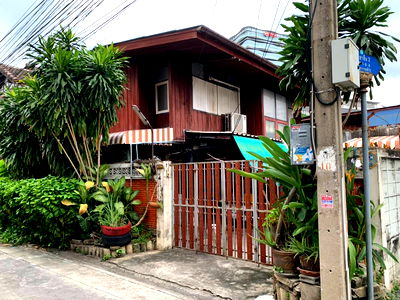 บ้านเดี่ยว ม.เทคโนโลยีราชมงคลพระนคร พระนครเหนือ : ที่ดินพร้อมสิ่งปลูกสร้าง ที่ดินอยู่ย่านบางซื่อ เตาปูน ประชาชื่น