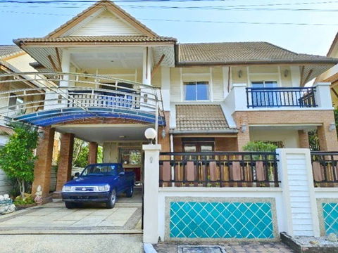ตลาดมหาชัยเมืองใหม่ ถ.พระราม 2 ให้เช่าคฤหาสน์ บ้าน 2ชั้น 102ตร.วา. 4นอน พันท้าย รร.อัสสัมชัญ 1.9 กม. 302ตร.ม. สุดหรู วิวสวน 3น้ำ