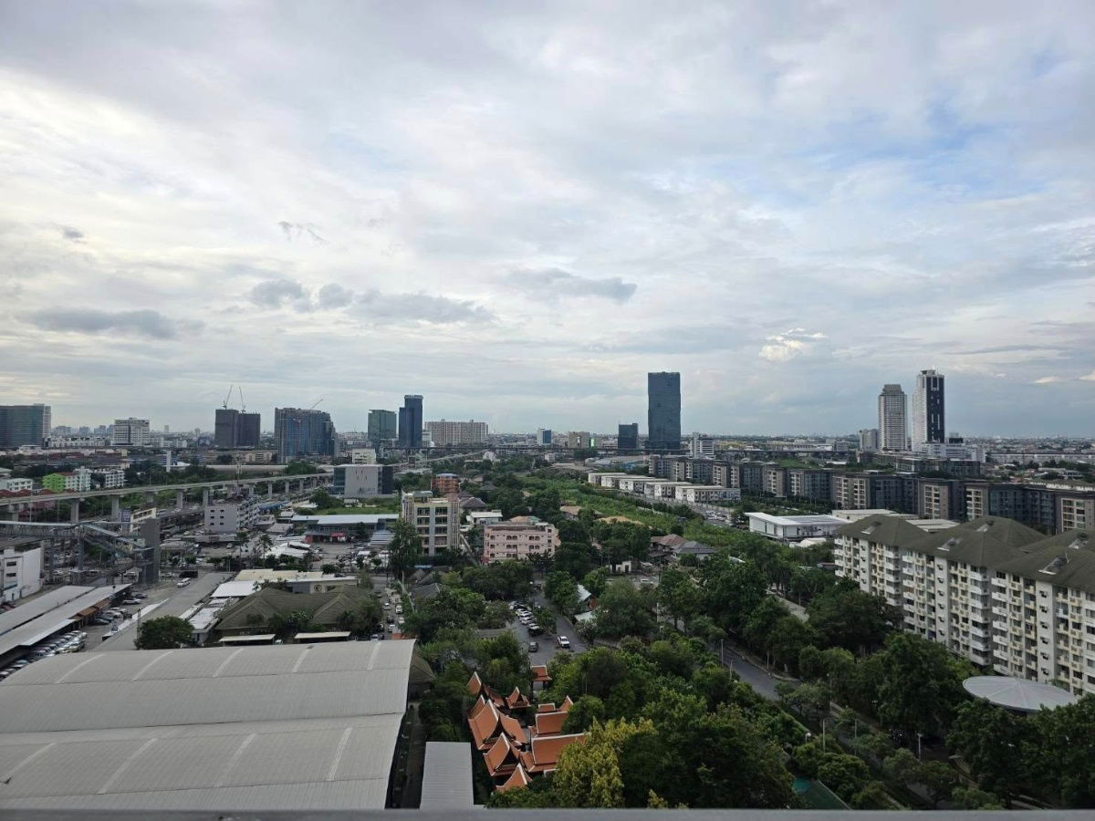 picture The Parkland Srinakarin Condo for sale  - 9/10
