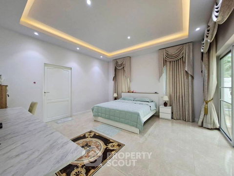 3-BR Villa in Hin Lek Fai (ID 2264942)