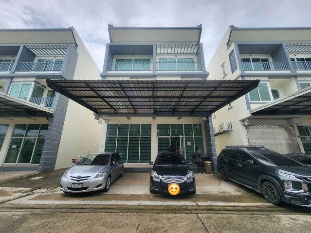 picture FOR SALE  TOWNHOUSE PROPERTY  9000000 BAHT. - 1/8