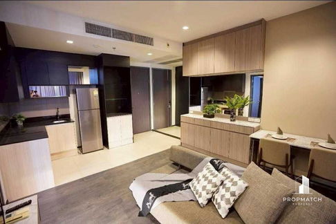 ✨Flash Deal ✨ Edge Sukhumvit 23 ( 1Bed 1Bath 40SQM.) แต่งครบพร้อมอยู่ !! เพียง 32,000บาทต่อเดือน Tel.0981315848 @propmatch