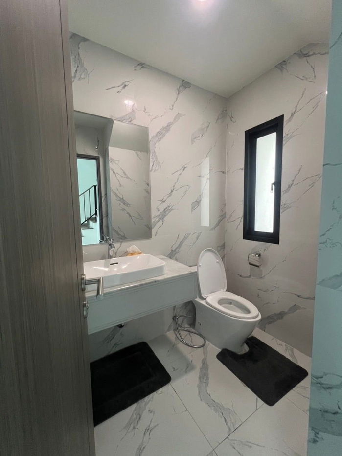 picture 3-storey detached house, luxury style, usable area over 400 sq m., Ekkamai-Sukhonthasawat location. Interested? Line ID: @951qfbfi - 5/8