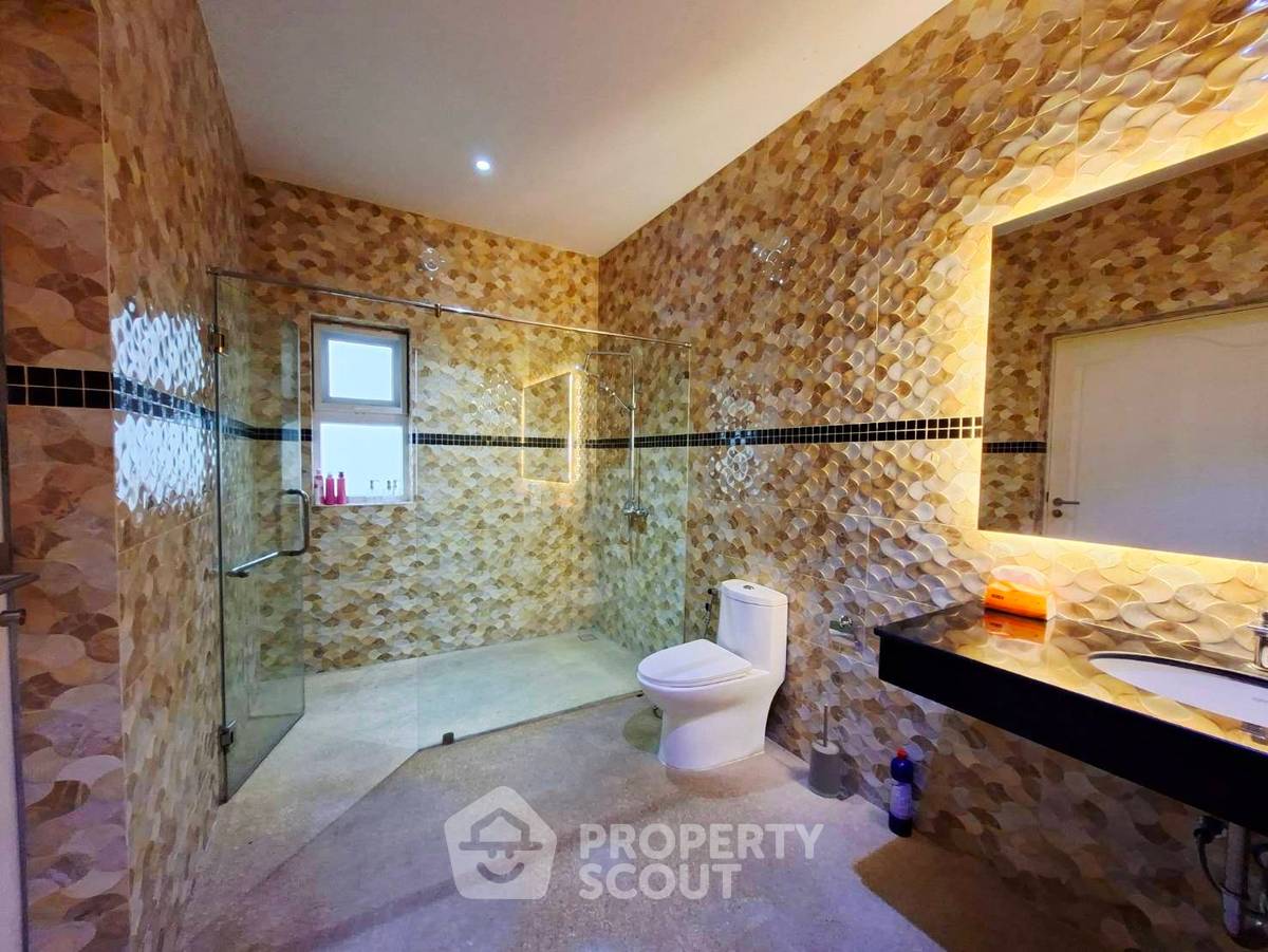 picture 3-BR Villa in Hin Lek Fai (ID 2264942) - 11/16