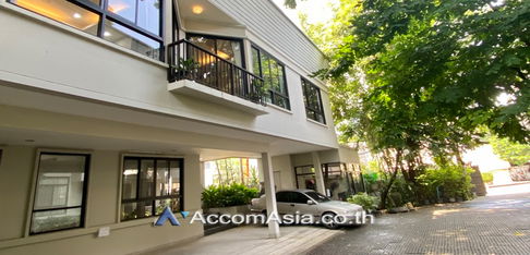 🔼🔽 AccomA 📩 Pet friendly 2 BR House @The urban forestry residence (2612021)
