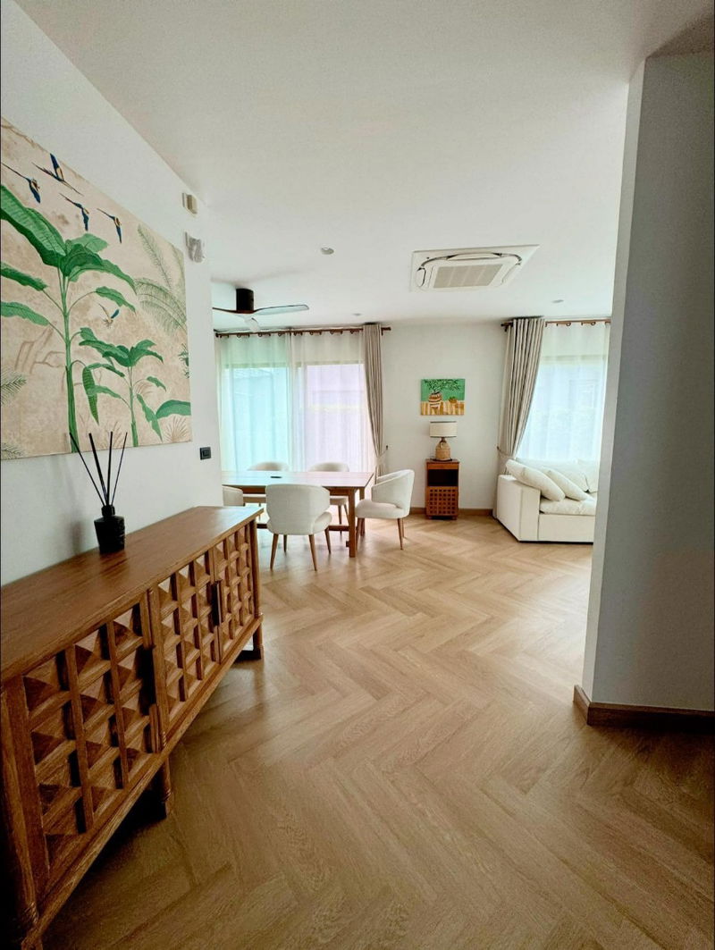 Houses for rent : For rent: Burasiri Krungthep Kreetha Project. Experience timeless luxury...classic, simple, yet full of taste. Line ID: @951qfbfi