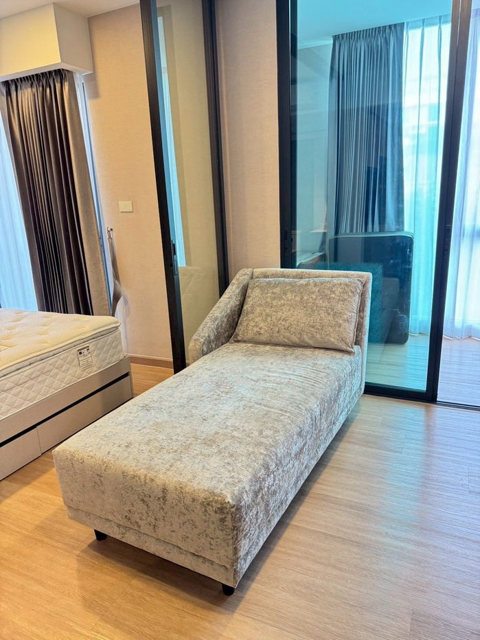 picture Urgent Rent!! Great Price! Beautifully Decorated Room at Lloyd Soonvijai-Thonglor - 2/19