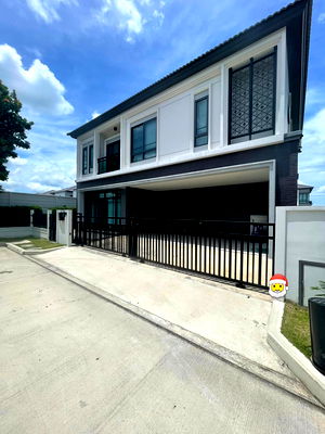 เช่าบ้านเดี่ยว เขตสะพานสูง : 🏡 บ้านเดี่ยวสไตล์อังกฤษ ใจกลางพระราม9 - กรุงเทพกรีฑา พร้อมใช้ชีวิตแบบพรีเมียมในโครงการระดับลักซ์ชัวรี