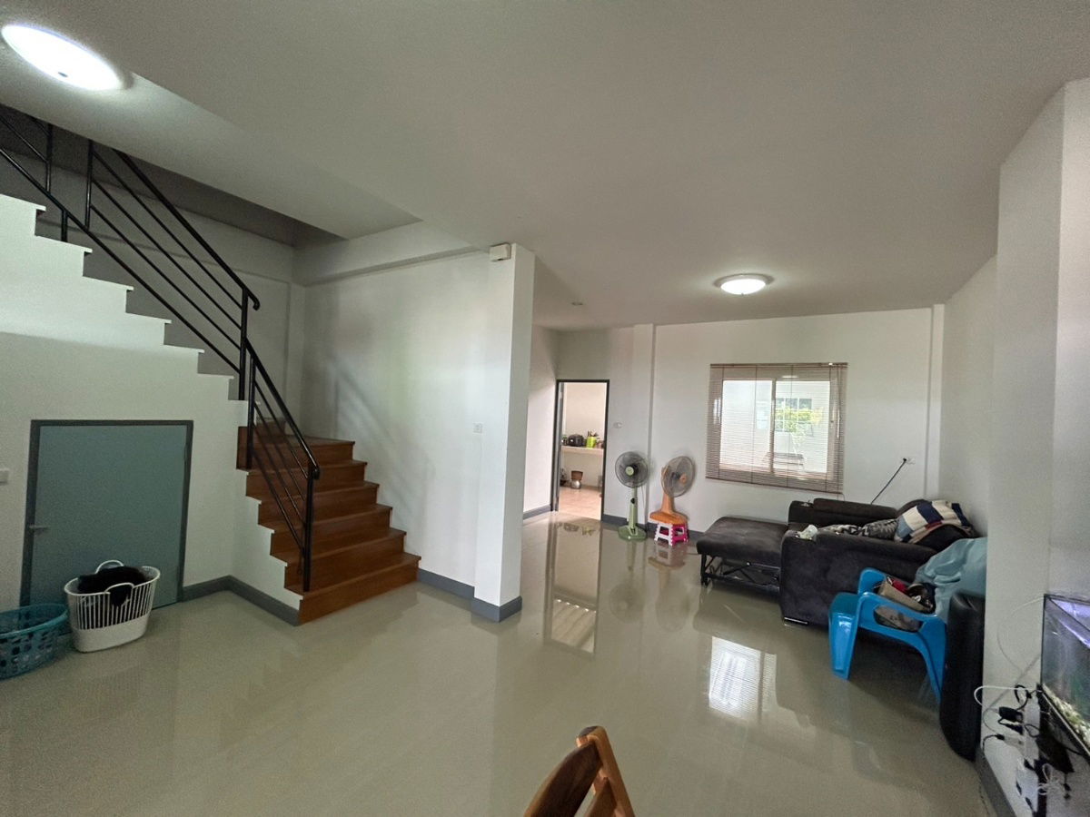 รูป บ้านสำหรับคนที่มองหาความสงบ แต่ยังใกล้ความสะดวกในเมือง ขายทาวน์เฮาส์ 2 ชั้น หมู่บ้าน ฟ้าใสวิลล์ 2 ( Fahsai ville 2 )  - รูปที่ 4/15