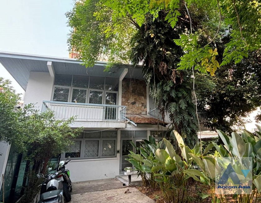 รูป 🔼🔽 AccomA 📩 Home Office 2 BR House in Phra Khanong Nuea (AA15311) - รูปที่ 1/10