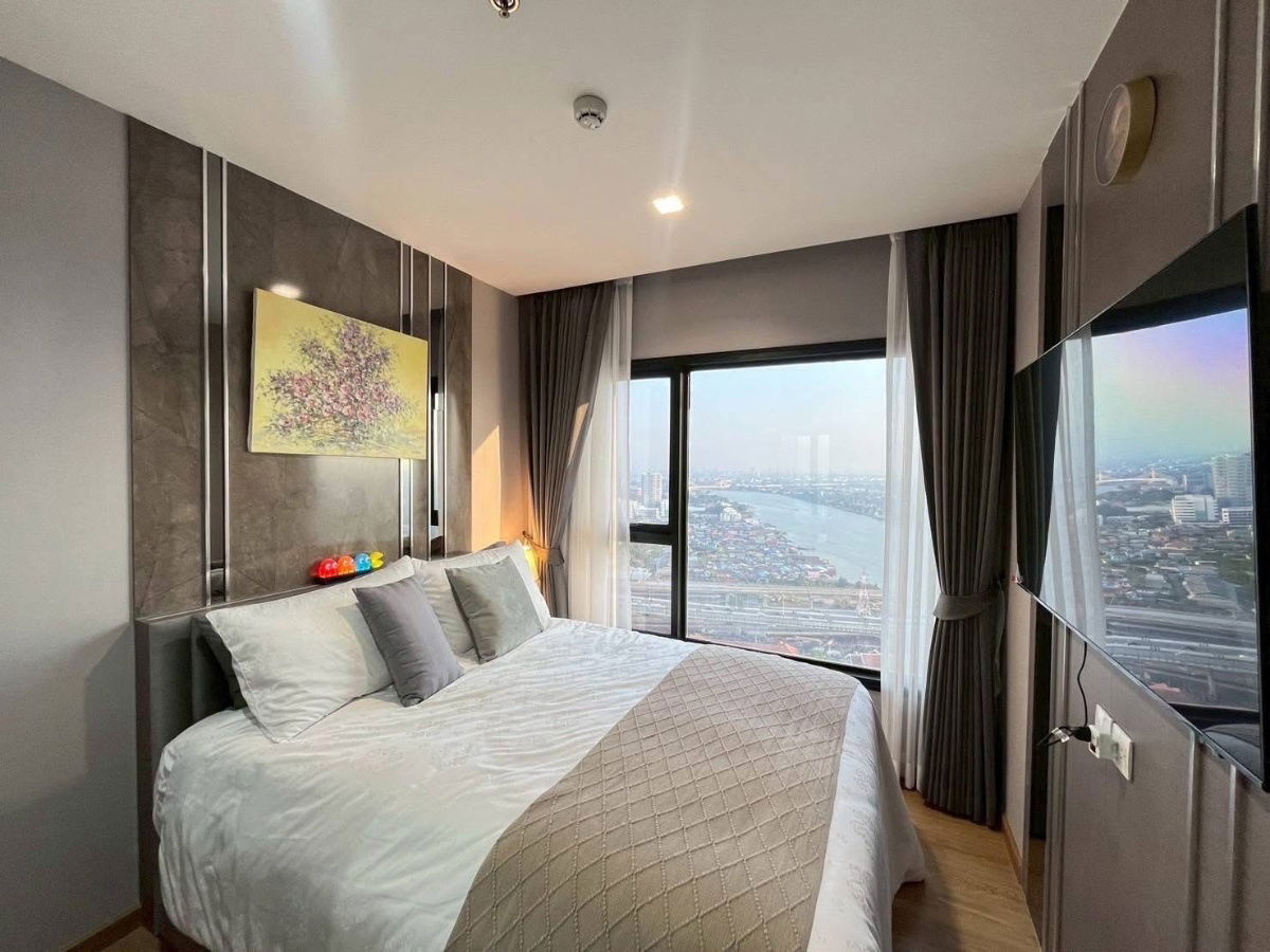 picture Forrent The Politan Rive 2room Luxury Condo - 1/9