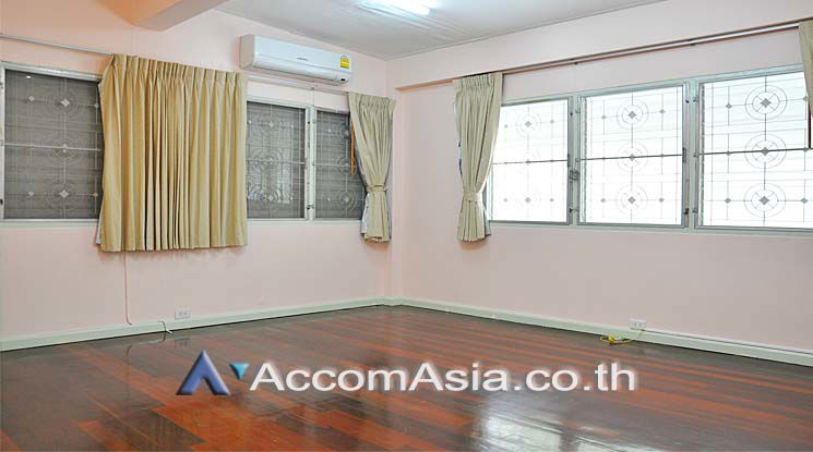 picture 🔼🔽 AccomA 📩 Home Office 3 BR House in Phra Khanong Nuea (AA14855) - 8/11