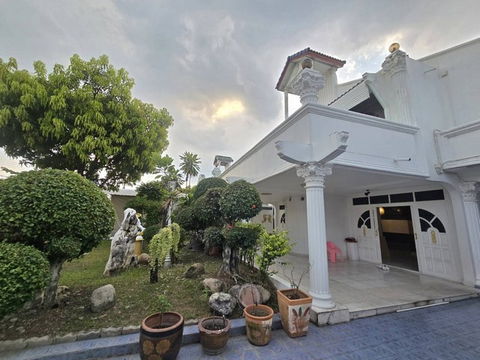 FOR RENT  HOUSE PROPERTY  30000 BAHT per MONTH