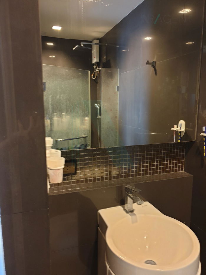 picture For Rent Condo RHYTHM PHAHOL - ARI Building 1, Floor 40,1 bed room, Room size 45.00 sqm - 8/8