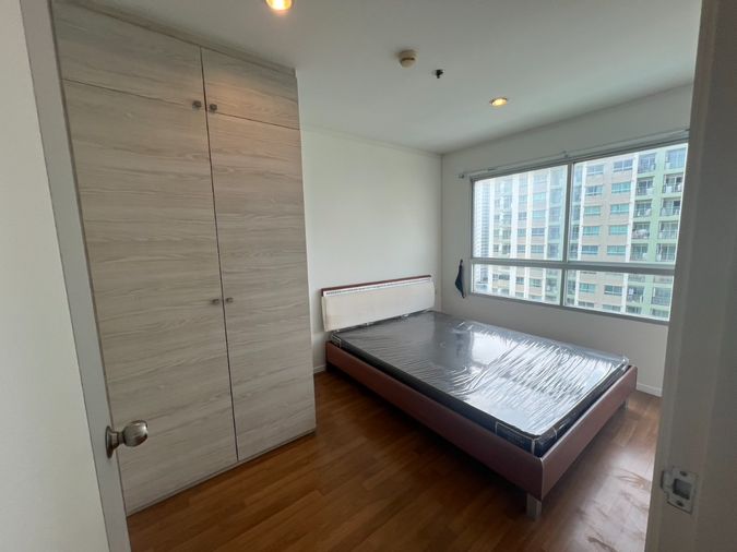 X4240264 ให้เช่า คอนโด ลุมพินี พาร์ค พระราม 9 - รัชดา ขนาด 30 ตร.ม ชั้น 20 ตึก B